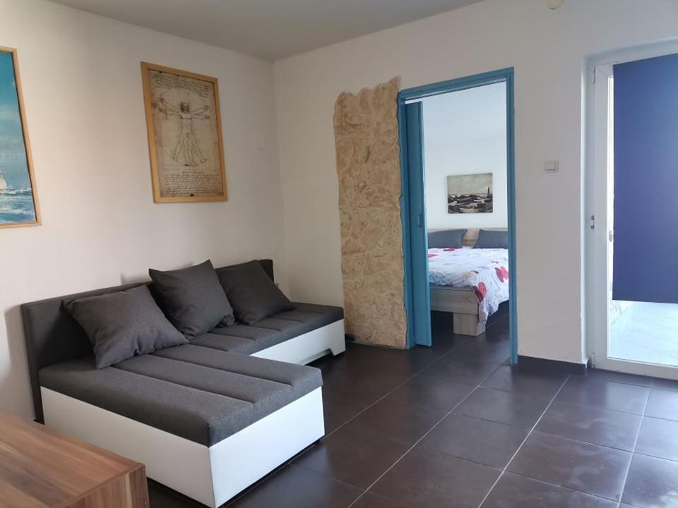 Apartmani Omišalj المظهر الخارجي الصورة