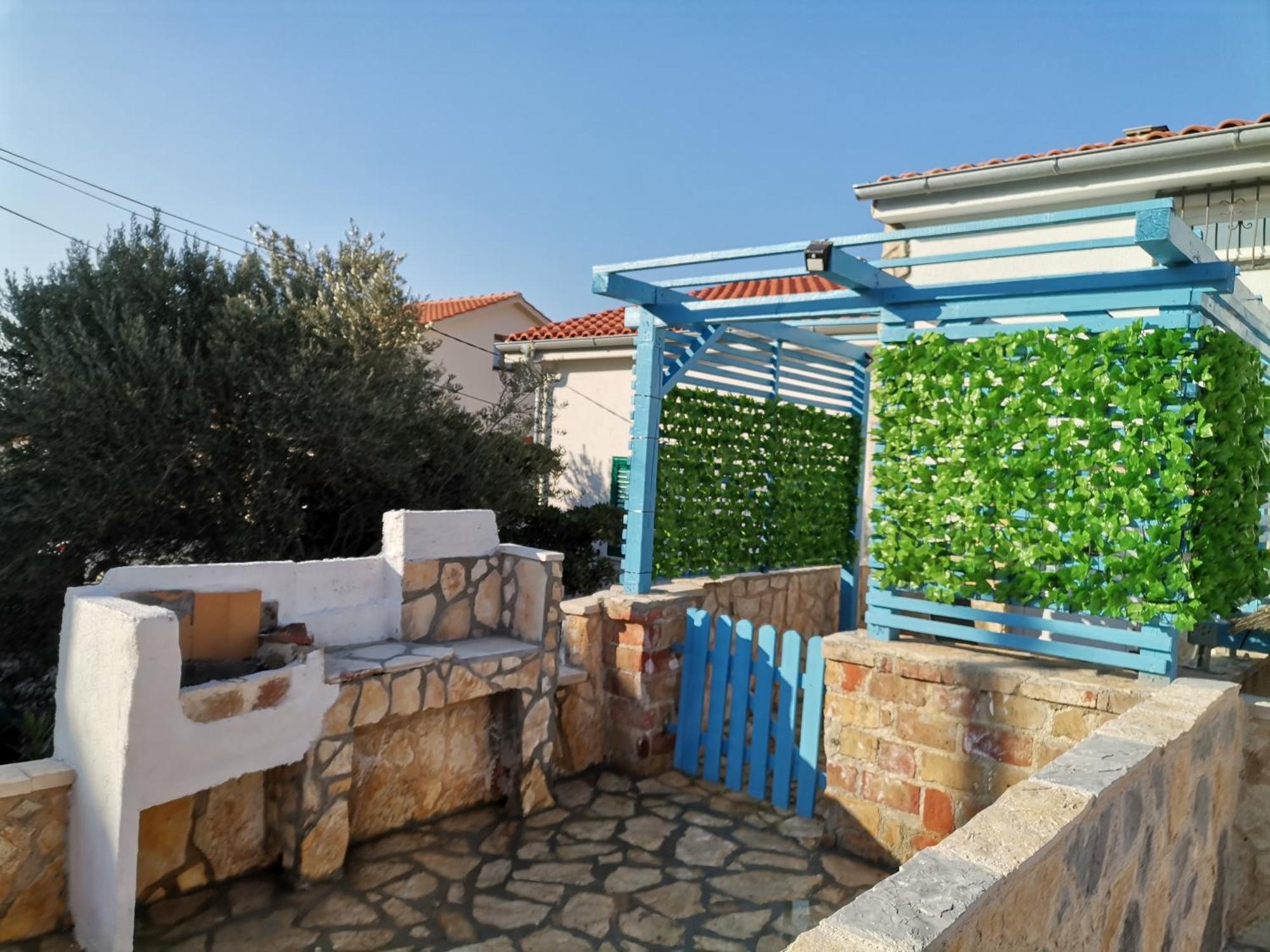 Apartmani Omišalj الغرفة الصورة